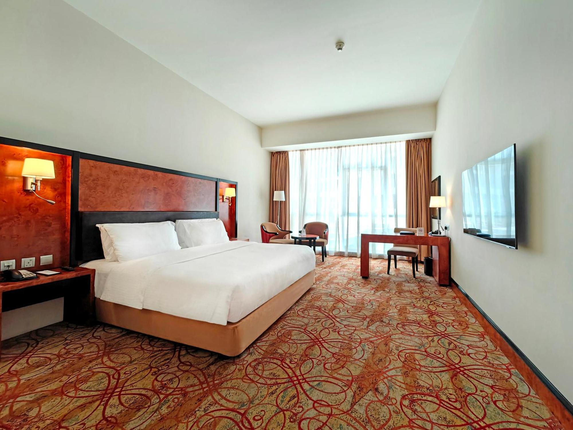 Millennium Airport Hotel 4*